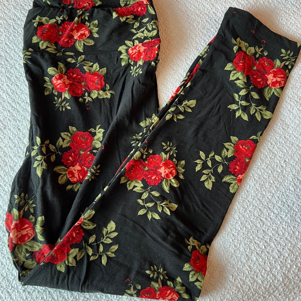 LuLaRoe Tall & Curvy Leggings Gently Worn
